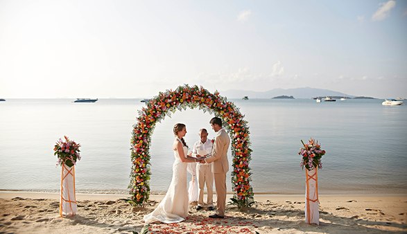 Samui beach wedding celebrant